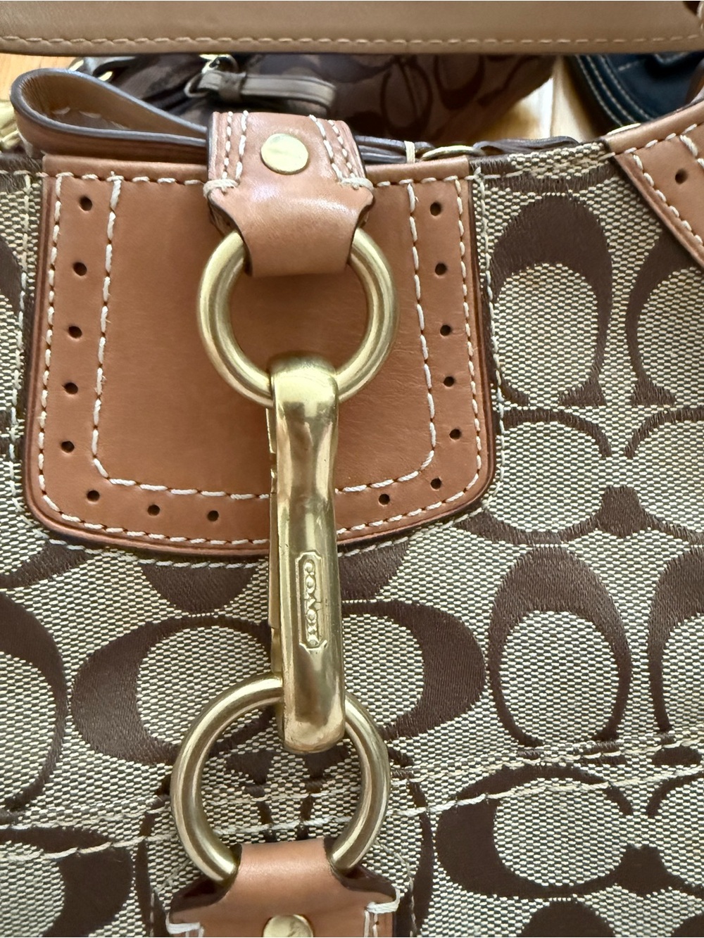 Coach Brown Signature Canvas Shoulder Bag with Tan Leather Trim - Picture 3 of 4